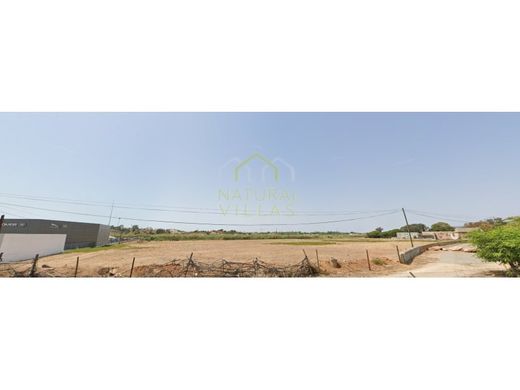 Land in Faro, Distrito de Faro