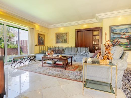 São Domingos de Benfica, Lisbonのペントハウス