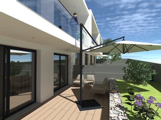 Mehrfamilienhaus in Funchal, Madeira