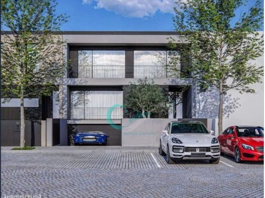 独立式房屋  Maia, Distrito do Porto