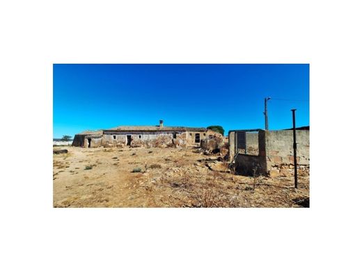 ﻣﺰﺭﻋﺔ ﻓﻲ Lagos, Distrito de Faro