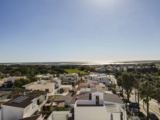 Semidetached House in Olhão, Distrito de Faro