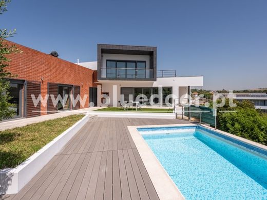 بيت مستقل ﻓﻲ Oeiras, Distrito de Lisboa