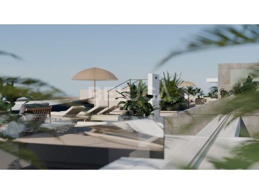 Apartment / Etagenwohnung in Funchal, Madeira