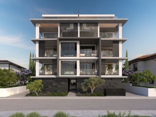 Apartment / Etagenwohnung in Ágios Athanásios, Limassol District