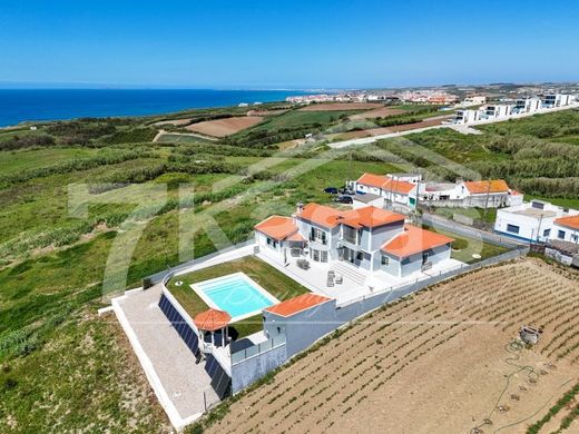 Detached House in Lourinhã, Lisbon