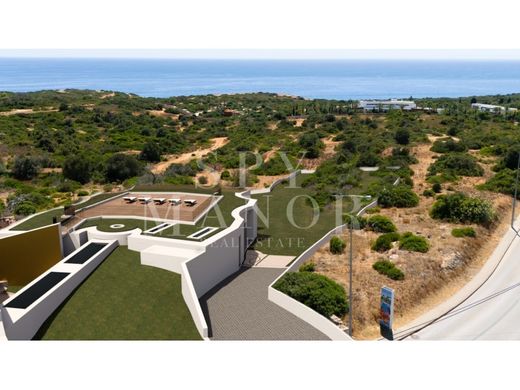 Land in Lagoa, Distrito de Faro