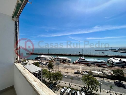Apartment in Almada, Distrito de Setúbal