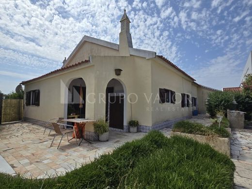 Detached House in Sintra, Lisbon