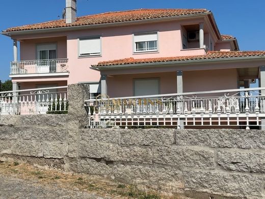 Casa Unifamiliare a Mangualde, Distrito de Viseu