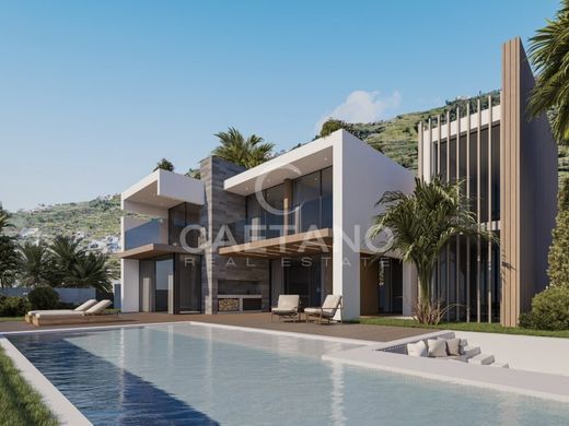 Luxury home in Calheta, Madeira