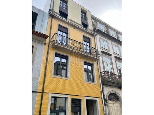 ‏בניין ב  פורטו, Porto