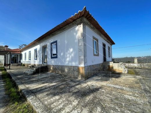 Casa di lusso a Águeda, Distrito de Aveiro