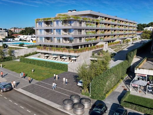 ヴィラ・ノヴァ・デ・ガイア
, Vila Nova de Gaiaのアパートメント