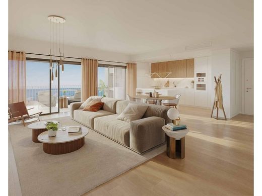 Apartment / Etagenwohnung in Seixal, Distrito de Setúbal