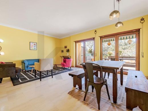 Apartment / Etagenwohnung in Sintra, Lissabon