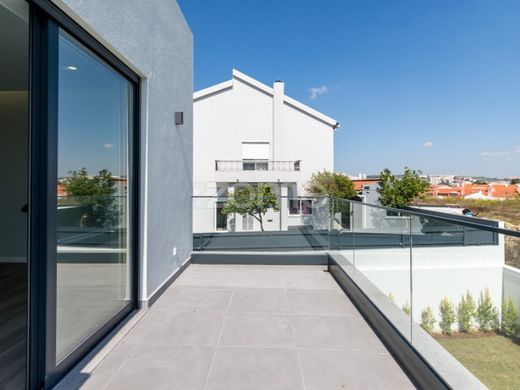 Luxus-Haus in Oeiras, Lissabon