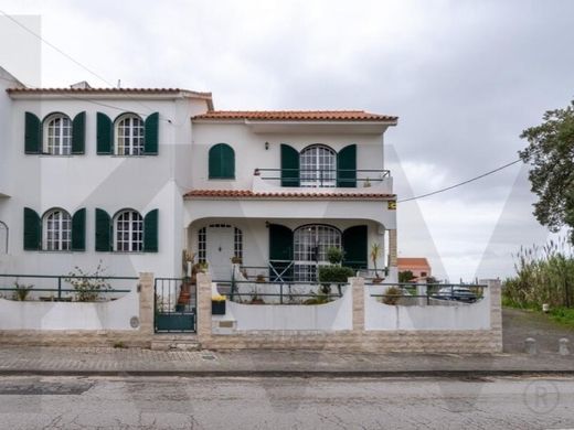 Residential complexes in Barreiro, Distrito de Setúbal