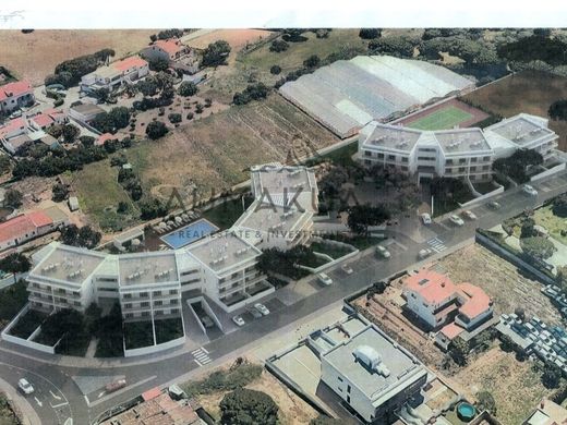 Land in Faro, Distrito de Faro