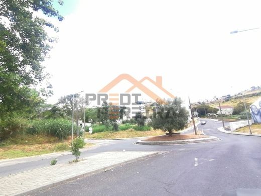 Αγροτεμάχιο σε Λόυρες, Loures