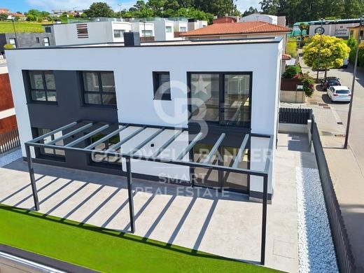 Элитный дом, Олейрос, Provincia da Coruña