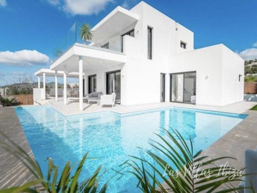 Villa in Santa Eulària des Riu, Balearen