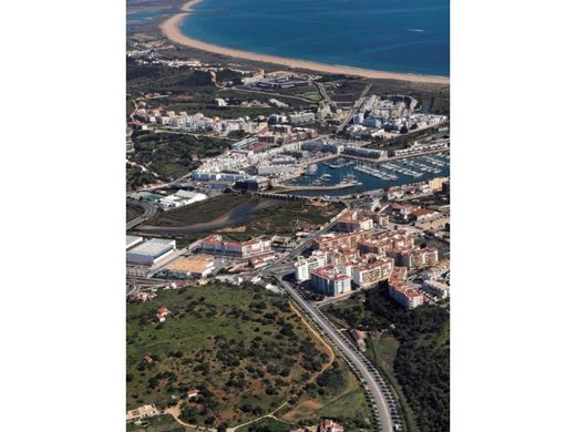 地皮  Lagos, Distrito de Faro