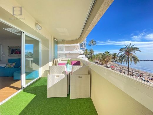 Apartment / Etagenwohnung in Marbella, Málaga