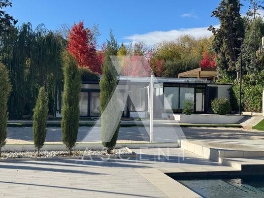 Luxury home in Alcobendas, Province of Madrid