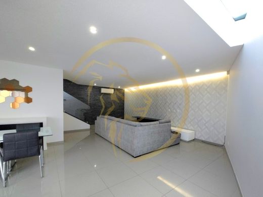 Luxury home in Valongo, Distrito do Porto