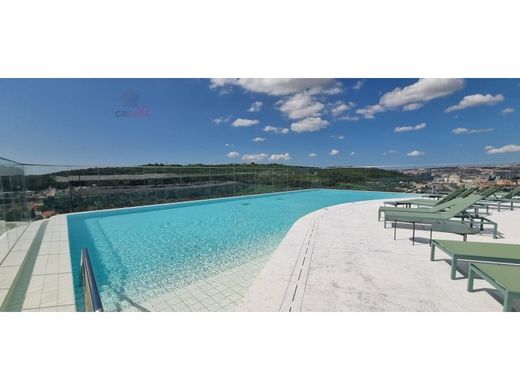 아파트 / Campolide, Lisbon