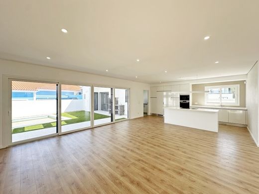 بيت مستقل ﻓﻲ Setúbal, Distrito de Setúbal