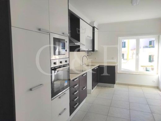 Villa Plurifamiliare a Mafra, Lisbona