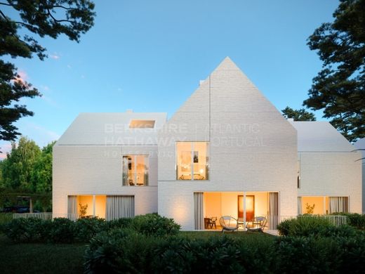 Luxury home in Charneca de Caparica, Almada
