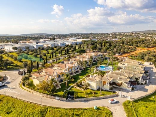 Villa multifamiliale à Loulé, Distrito de Faro