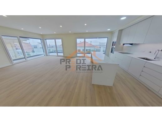 منزل ﻓﻲ Odivelas, Distrito de Lisboa