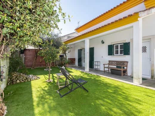 Semidetached House in Setúbal, Distrito de Setúbal