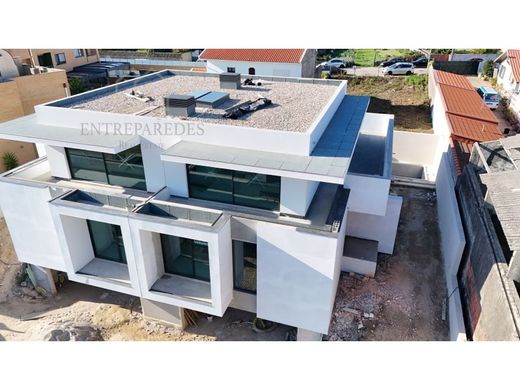 Semidetached House in Vila Nova de Gaia, Distrito do Porto