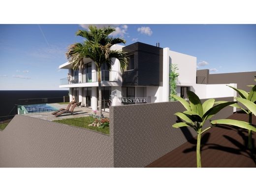 Luxury home in Ribeira Brava, Madeira