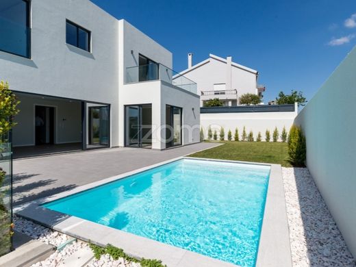 Luxus-Haus in Oeiras, Lissabon