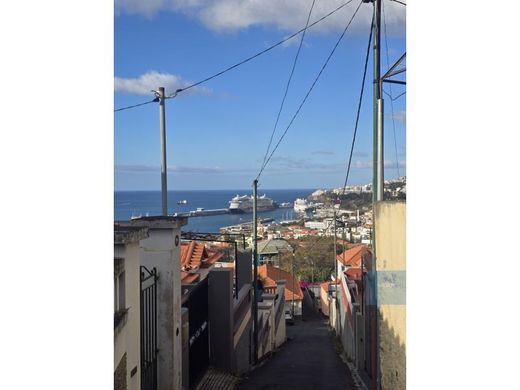 Luxury home in Funchal, Madeira