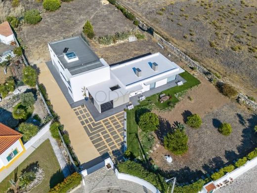 Detached House in Sintra, Lisbon