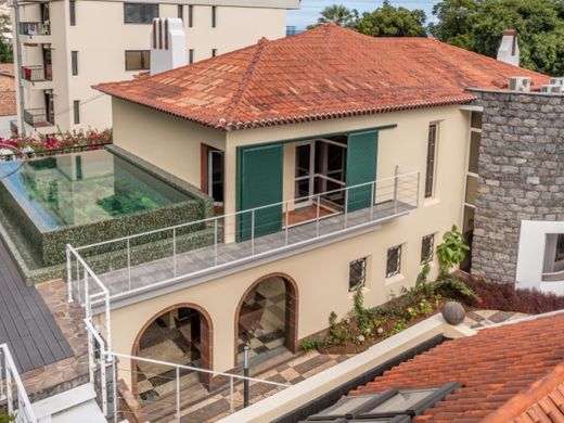 Luxury home in Funchal, Madeira