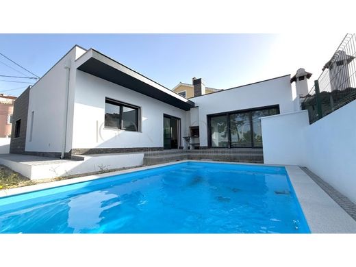 Einfamilienhaus in Sesimbra, Distrito de Setúbal