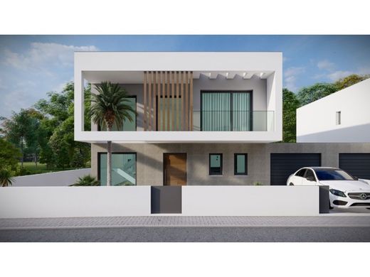 ‏בתי יוקרה ב  Charneca de Caparica, Almada