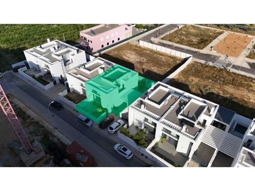 Semidetached House in Olhão, Distrito de Faro