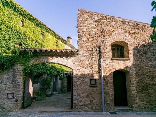 Усадьба / Сельский дом, Gualta, Província de Girona