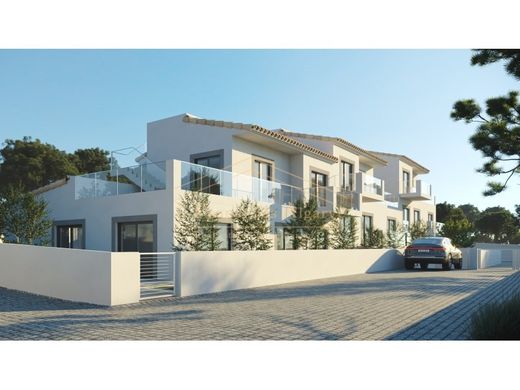 Συγκρότημα ανεξάρτητων κατοικιών σε Loulé, Distrito de Faro