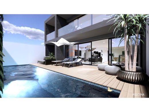 Πολυτελή κατοικία σε Λόυρες, Loures