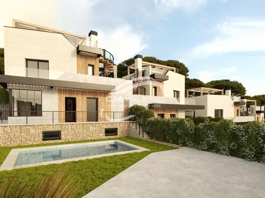 Chalet Pareado en Polop, Provincia de Alicante